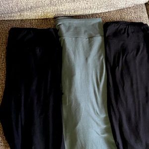 Lot of 3 pair OS Lularoe leggings